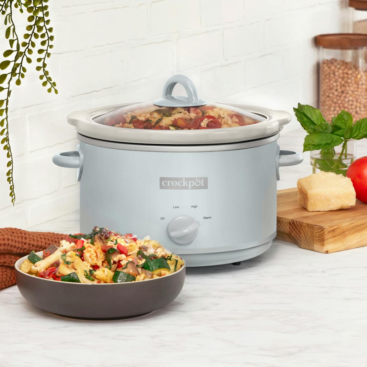 Crock-Pot Manual Design Series 4.5 Quart Slow Cooker, Macaroon Blue | Product Overview | Item Details uy