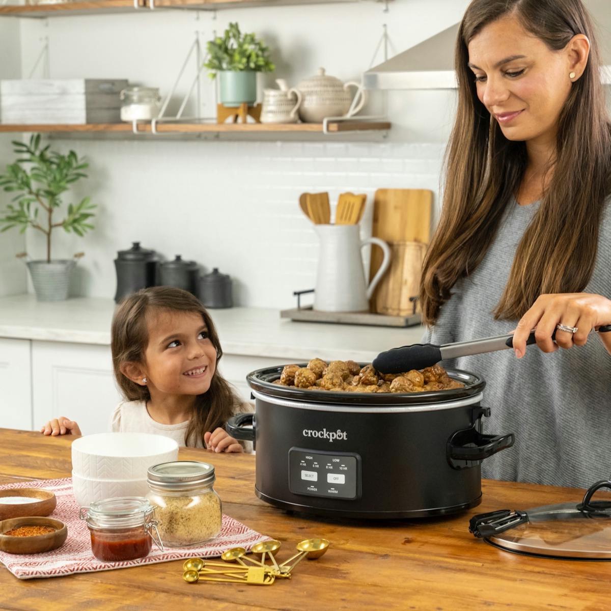Crock-Pot One-Touch Control 6-Quart Cook & Carry Slow Cooker, Matte Black — Product Information — Item Information Hj